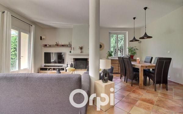 Maison à vendre    4 pièces • 113 m2 Marseille 12