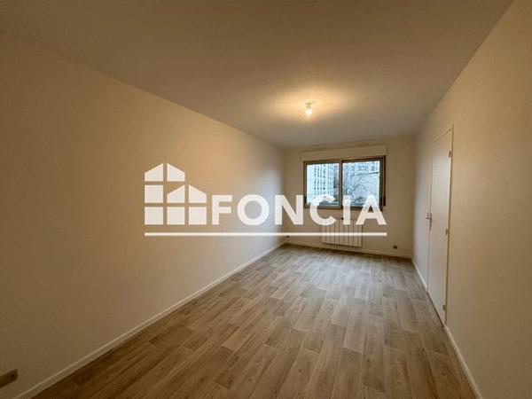 Location Studio 31.2 m² - 346 RUE GARIBALDI Lyon 69007