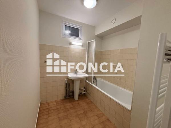 Location Studio 31.2 m² - 346 RUE GARIBALDI Lyon 69007