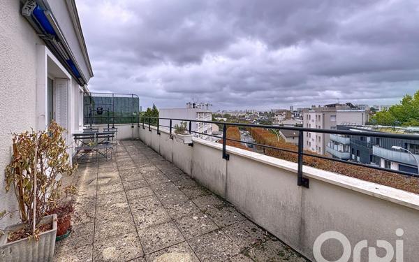 Appartement à vendre    3 pièces •  Issy-les-Moulineaux