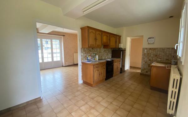 Maison à vendre    6 pièces • 120 m2 La Ferrière-Bochard