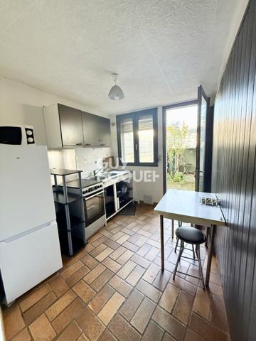 SAINT HONORÉ - MAISON D'ENVIRON 60M² AVEC COUR