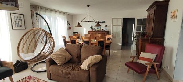 Maison à vendre à Saint-Barthélemy-d'Anjou dans le Maine-et-Loire (49124), ref : 49013-2043