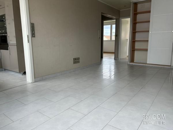 F3, 2ch., 51m² dernier étage + garage+cave à Nancy Nancy (54000)