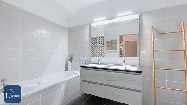 Magnifique Duplex T4 121m² Dernier étage Terrasse 30m² Garage Place de parking