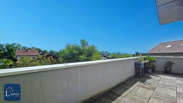 Magnifique Duplex T4 121m² Dernier étage Terrasse 30m² Garage Place de parking