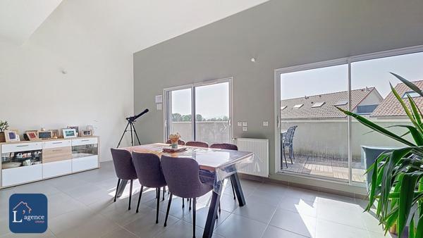 Magnifique Duplex T4 121m² Dernier étage Terrasse 30m² Garage Place de parking