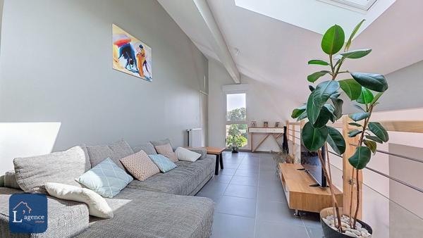 Magnifique Duplex T4 121m² Dernier étage Terrasse 30m² Garage Place de parking