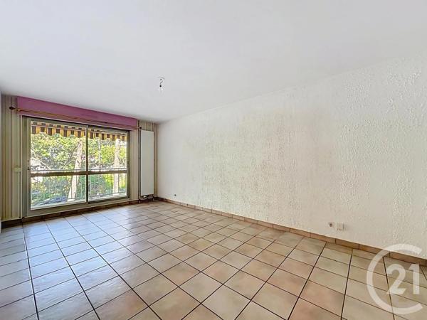 Appartement F4 à vendre  4 pièces - 80,69 m 2   MONTBELIARD  - 25