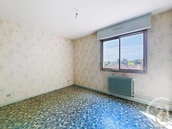Appartement F4 à vendre  4 pièces - 80,69 m 2   MONTBELIARD  - 25