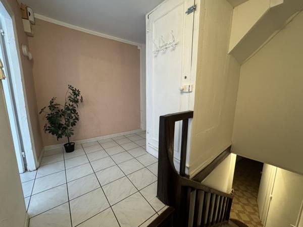 Très bel appartement de charme de plus de 68 m² en hyper-centre de Montmorillon