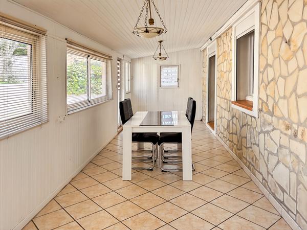 Maison Plain pied, La Fare Les Oliviers 4 pièces / 3 chambres 
