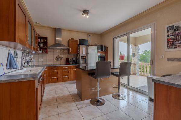 Belle maison familiale à la campagne avec piscine et grand jardin