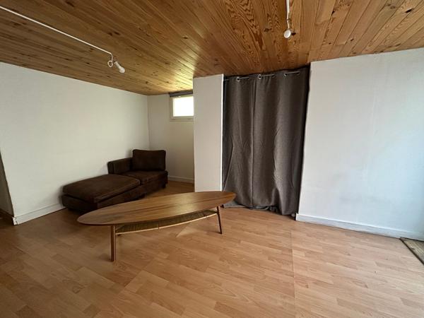 Maison de village Cruis 3 chambres avec toit terrasse