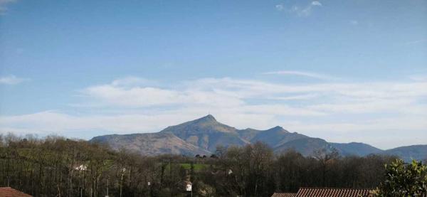Maison familiale 4 chambres , 190 m² avec vue montagne exceptionnelle