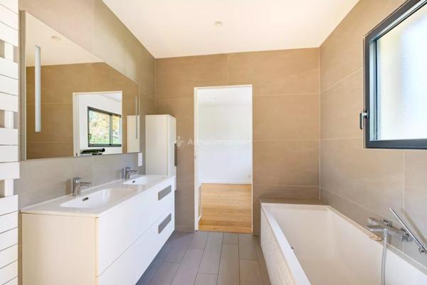 Vente Maison 7 pièces 165 m2 à Écully