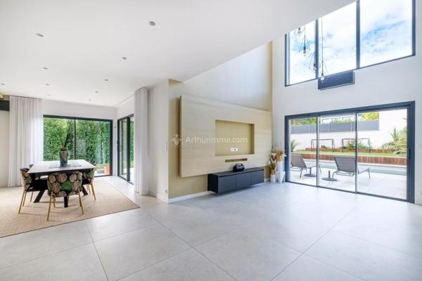 Vente Maison 7 pièces 165 m2 à Écully