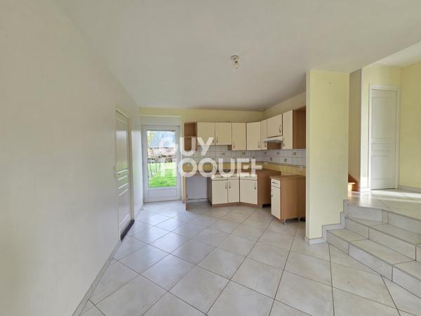 MAISON À LOUER DE 4 PIÈCES DE 120,00 M²