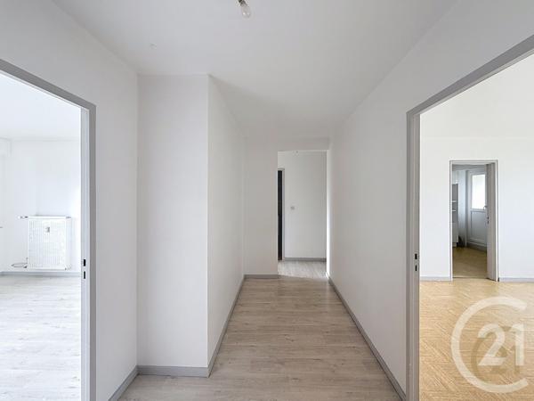Appartement F2 à vendre  3 pièces - 71,56 m2 L ISLE SUR LE DOUBS - 25