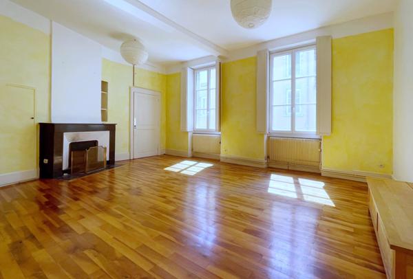 Bel appartement à réveiller ou partager