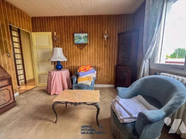 Située à deux pas du centre ville de Gouville sur mer et à seulement quelques minutes des plage...