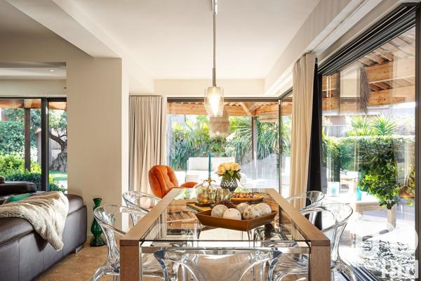 Maison à vendre 6 pièces 250 m² Six-Fours-les-Plages