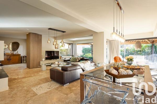 Maison à vendre 6 pièces 250 m² Six-Fours-les-Plages