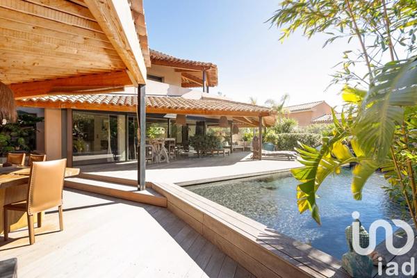 Maison à vendre 6 pièces 250 m² Six-Fours-les-Plages