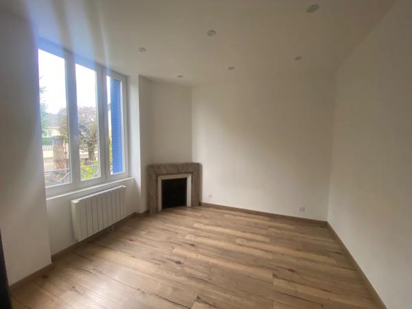Maison à vendre 8 pièces MONTCEAU LES MINES (71)