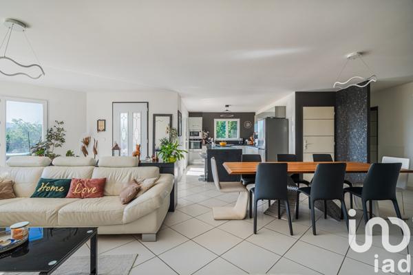 Maison à vendre 8 pièces 228 m² Chabrillan