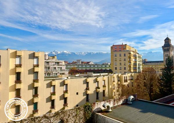 À vendre – Grenoble, secteur Gare – Appartement avec terrasse et vue dégagée