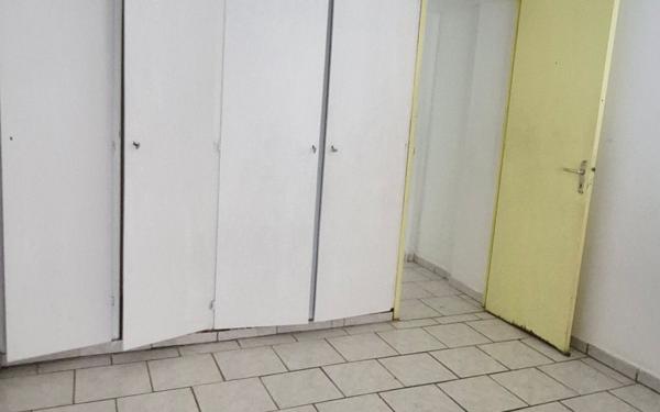 Maison à louer    3 pièces • 94,64 m2 Les Abymes