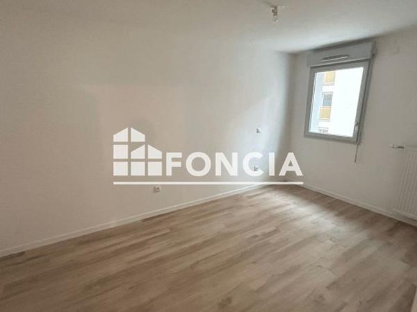 Location Appartement 3 pièces 73.05 m² - 2/8 RUE COLONEL FABIEN RUE DU MOULIN BRULE Reims 51100