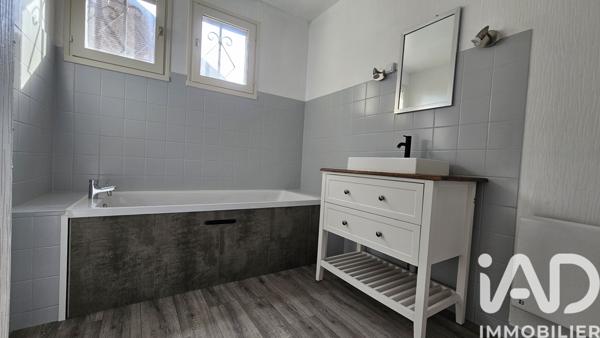 Maison à vendre 6 pièces 160 m² Le Coudray-Saint-Germer