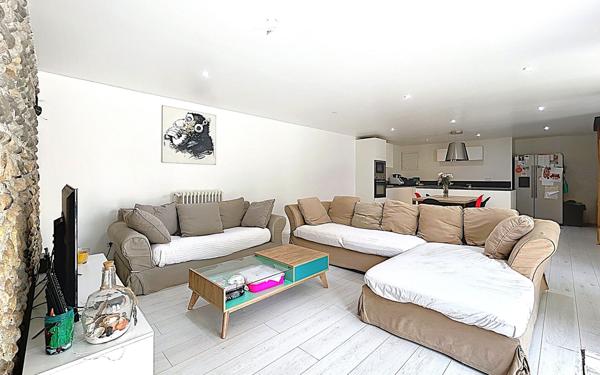 Maison à vendre    8 pièces •  Jurançon