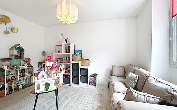 Maison à vendre    8 pièces •  Jurançon