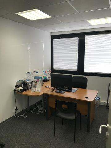 BUREAUX à LOUER de 10.53 m²