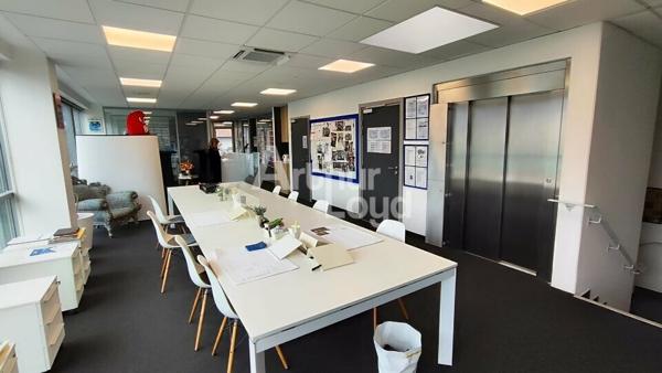 BUREAUX MEUBLÉS À LOUER À ALBERTVILLE