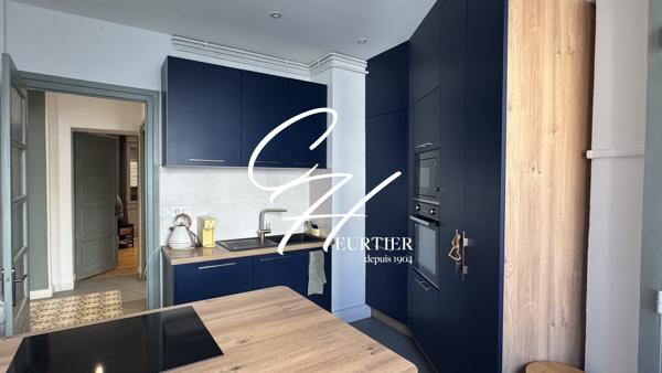 Grenoble - T3 + C de 76m² entièrement rénové