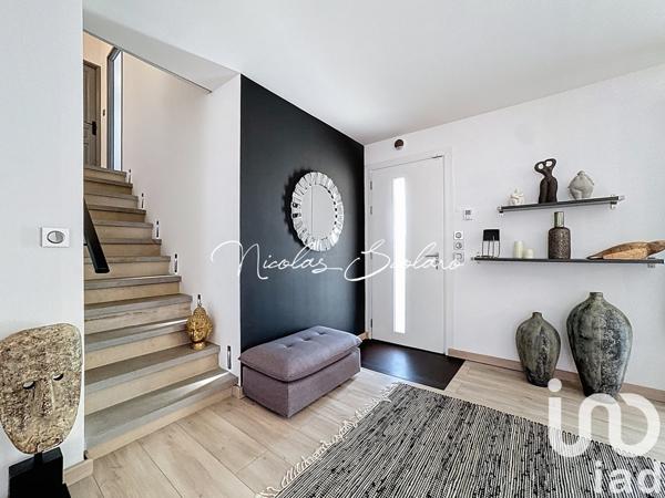 Maison à vendre 5 pièces 188 m² Cabrières-d'Avignon