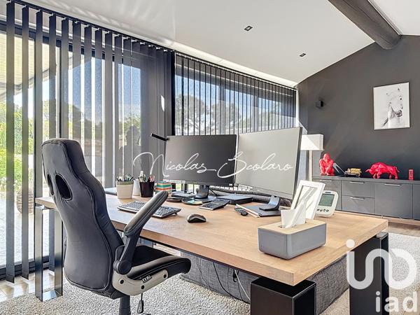 Maison à vendre 5 pièces 188 m² Cabrières-d'Avignon