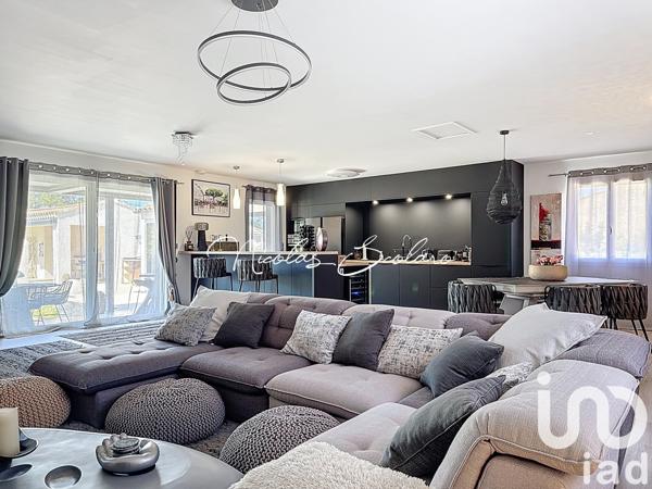 Maison à vendre 5 pièces 188 m² Cabrières-d'Avignon