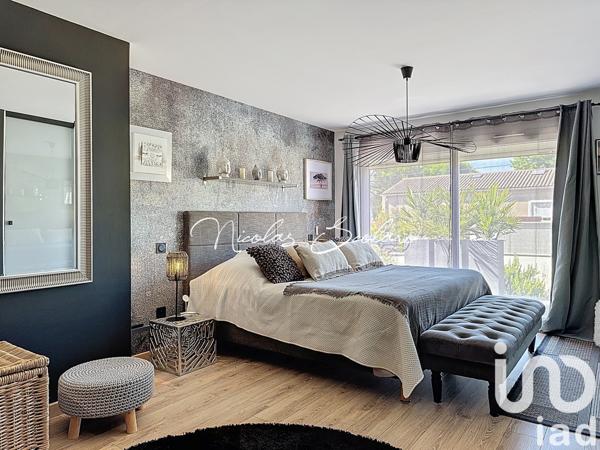 Maison à vendre 5 pièces 188 m² Cabrières-d'Avignon