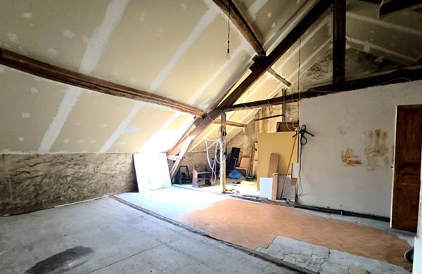 Château-Thierry (02400) Maison de ville 6 pièces