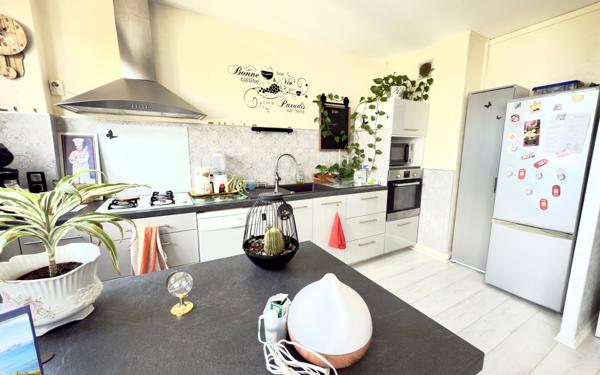 Appartement à vendre    4 pièces • 70,64 m2 Poitiers