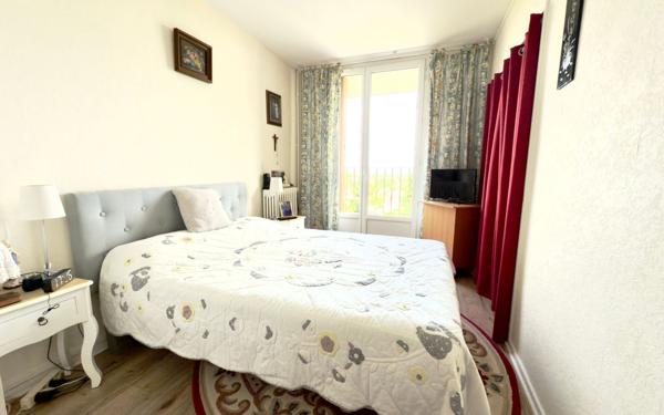 Appartement à vendre    4 pièces • 70,64 m2 Poitiers