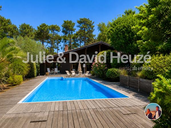 Maison
         5 pièces
        - 120 m² Bien prestige 890 000 € *