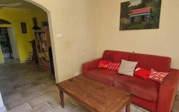 Maison à vendre    3 pièces •  Saint-Pierre