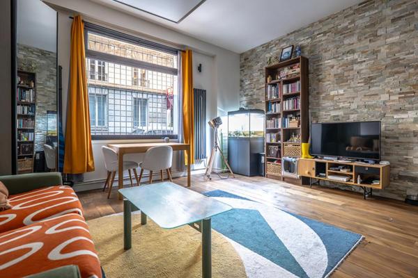 Appartement Paris 19e studio proche Buttes-Chaumont