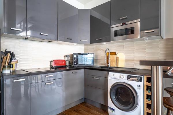 Appartement Paris 19e studio proche Buttes-Chaumont